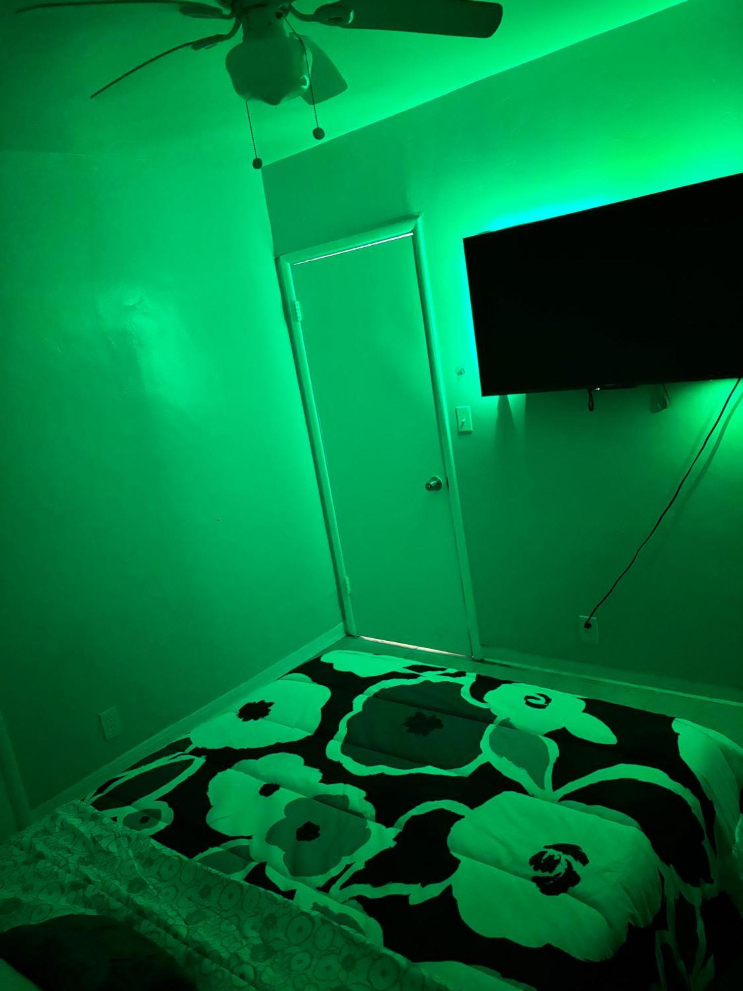 Welcome To My Fun Artsy Space! Holiday home *